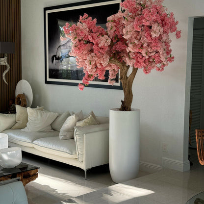 Pinke Kirschblüten in personalisierter mattweißer St. Tropez Vase