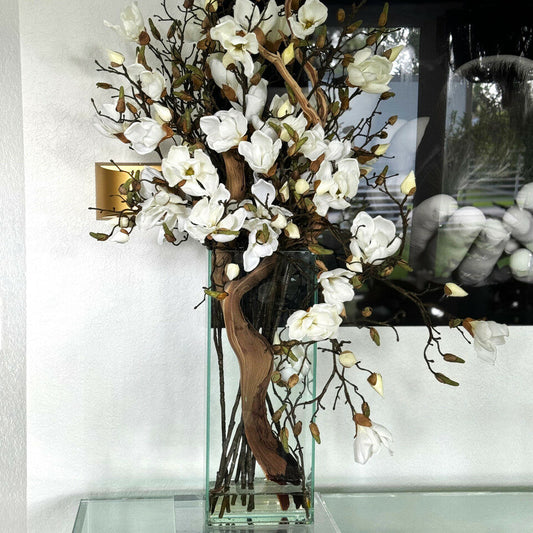Weiße Magnolien in 20-Zoll-Vase „Modern Home“