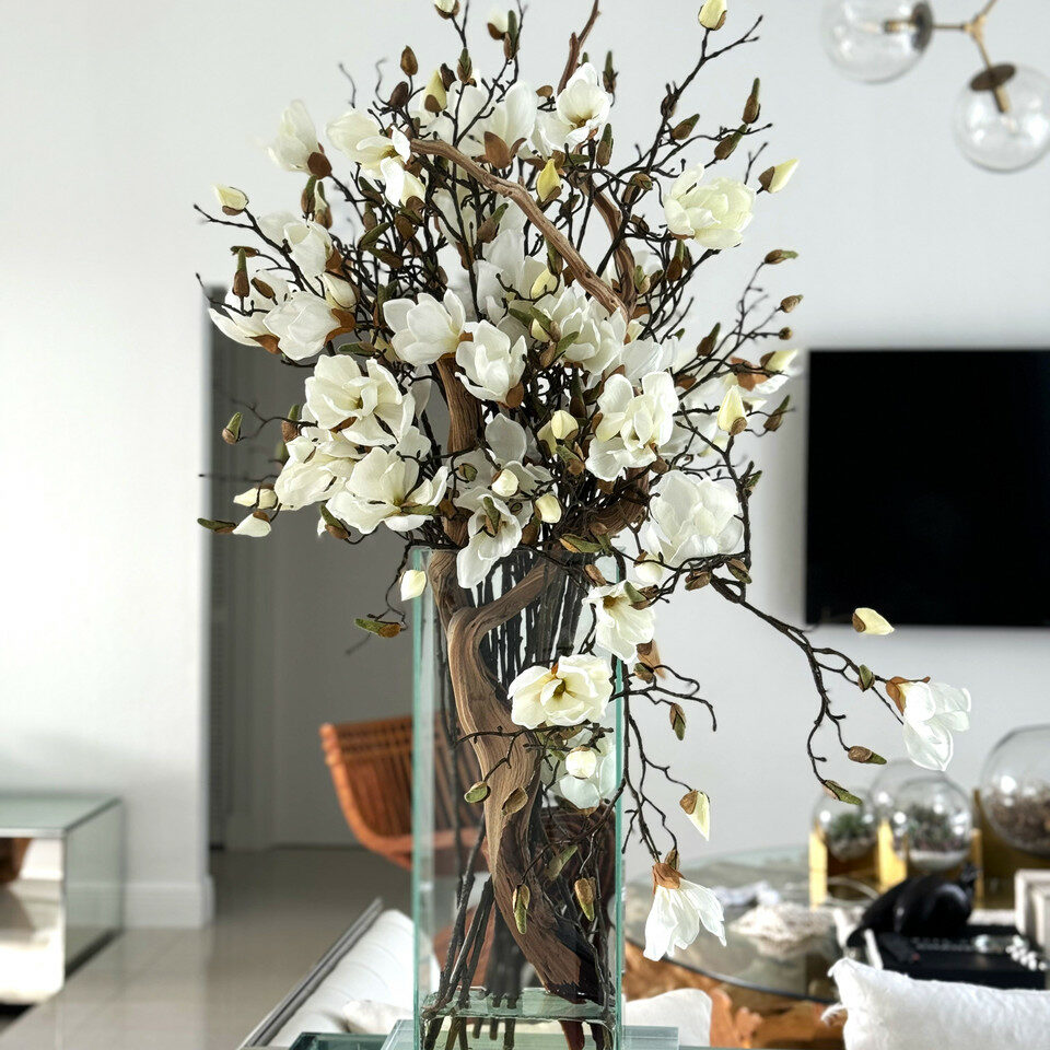 Weiße Magnolien in 20-Zoll-Vase „Modern Home“